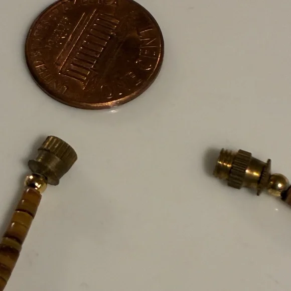 Vintage 90s Beaded Bracelet with Gold tone Accents and fetish birds - Picture 6 of 6